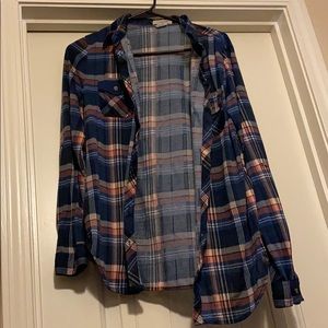 Thin plaid shirt